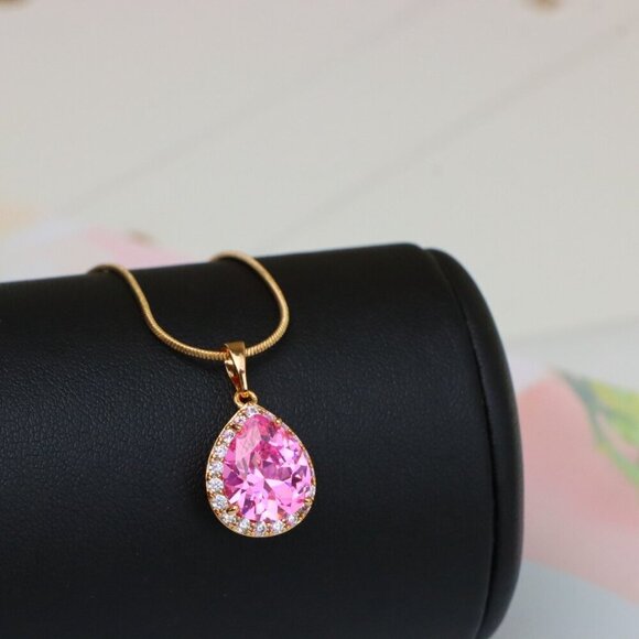 "Teardrop Pink Pendant with White Crystal Halo in Rose Gold Setting, XPPT1616 - Picture 7 of 13